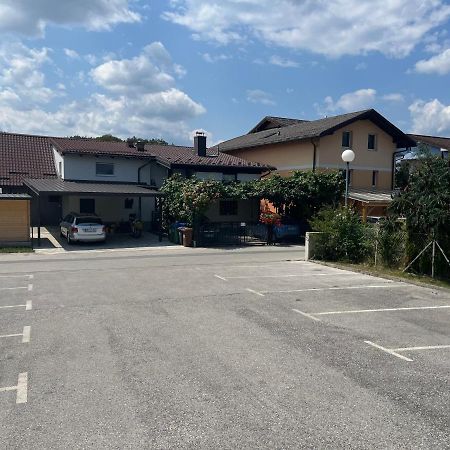 Room Oaza Miru Maribor Dış mekan fotoğraf