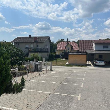 Room Oaza Miru Maribor Dış mekan fotoğraf